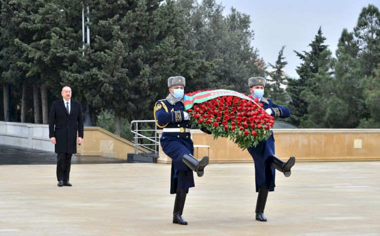 Prezident İlham Əliyev və birinci xanım Mehriban Əliyeva şəhidlərimizin xatirəsini yad ediblər