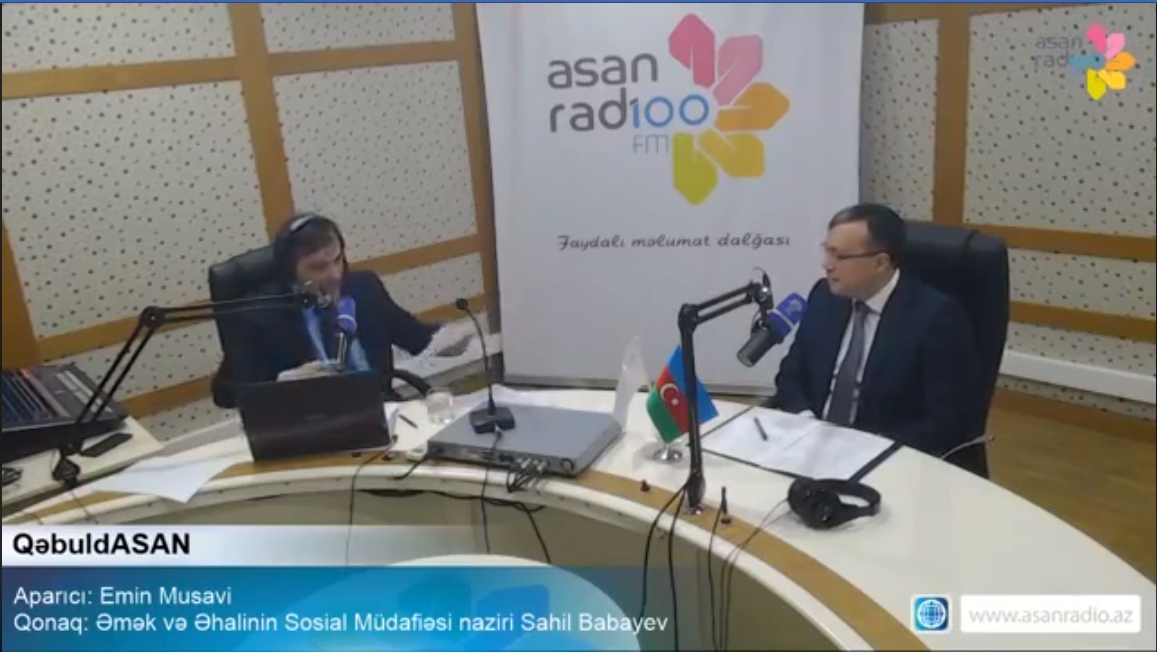 “ASAN Radio”nun “Qəbuldasan” verilişinin qonağı olan nazir Sahil Babayev canlı efirdə 36 vətəndaş müraciətini cavablandırıb